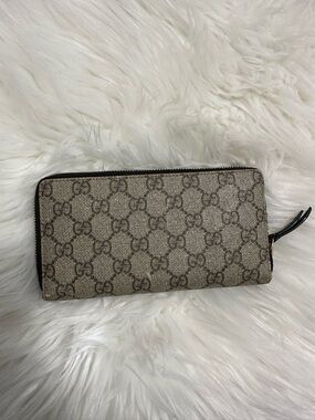Gucci Beige and Brown GG Canvas Zip Wallet